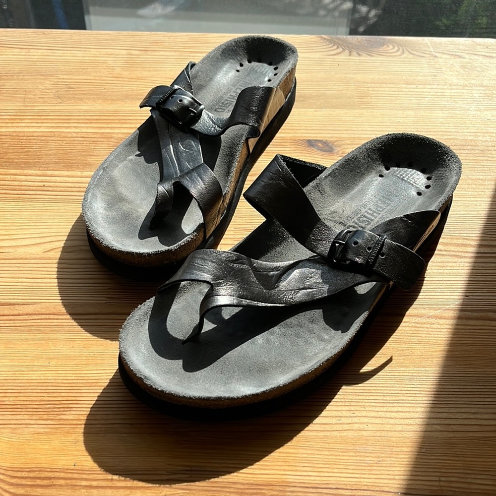 Helen Metallic Leather Water-Repellent Slip-On Sandals